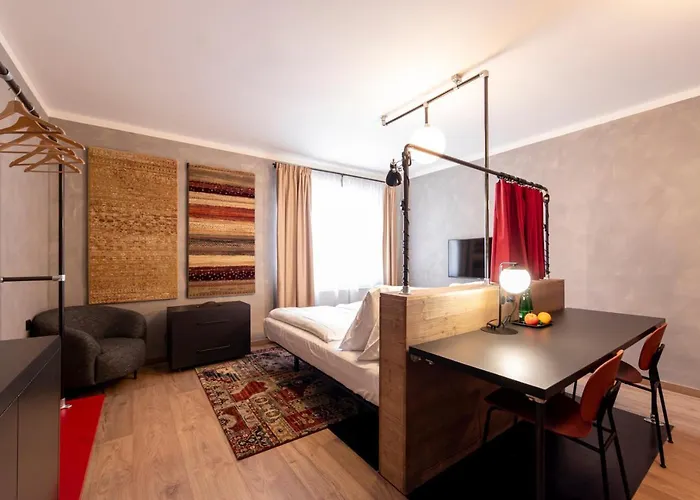 Отель Miss Sophie's Downtown 4*