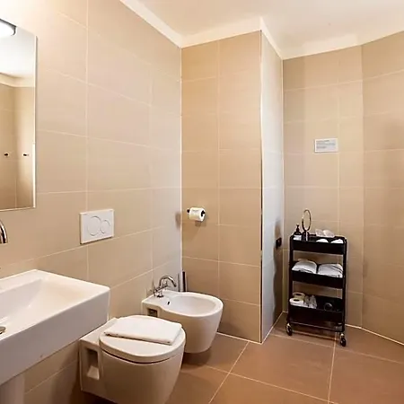Отель Miss Sophie's Downtown 4*