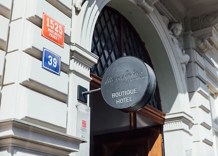 Miss Sophie's Downtown 4*