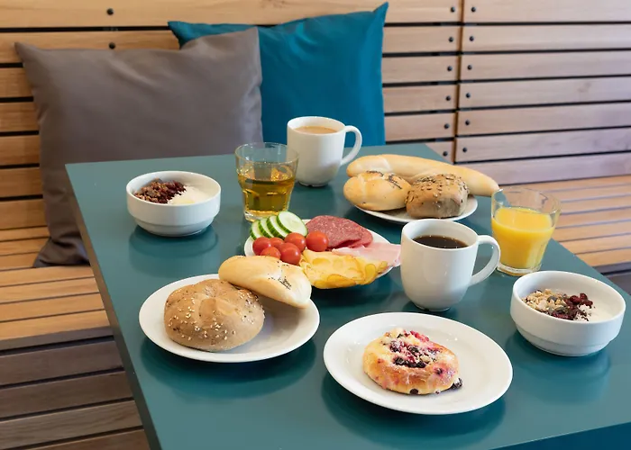 Miss Sophie's Downtown 4*